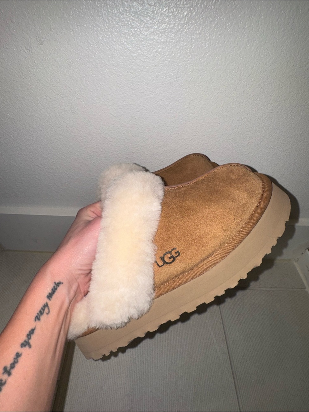 UGG Chestnut Suede Shearling Platform Clog - Chestnut